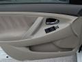 Super White - Camry LE Photo No. 14