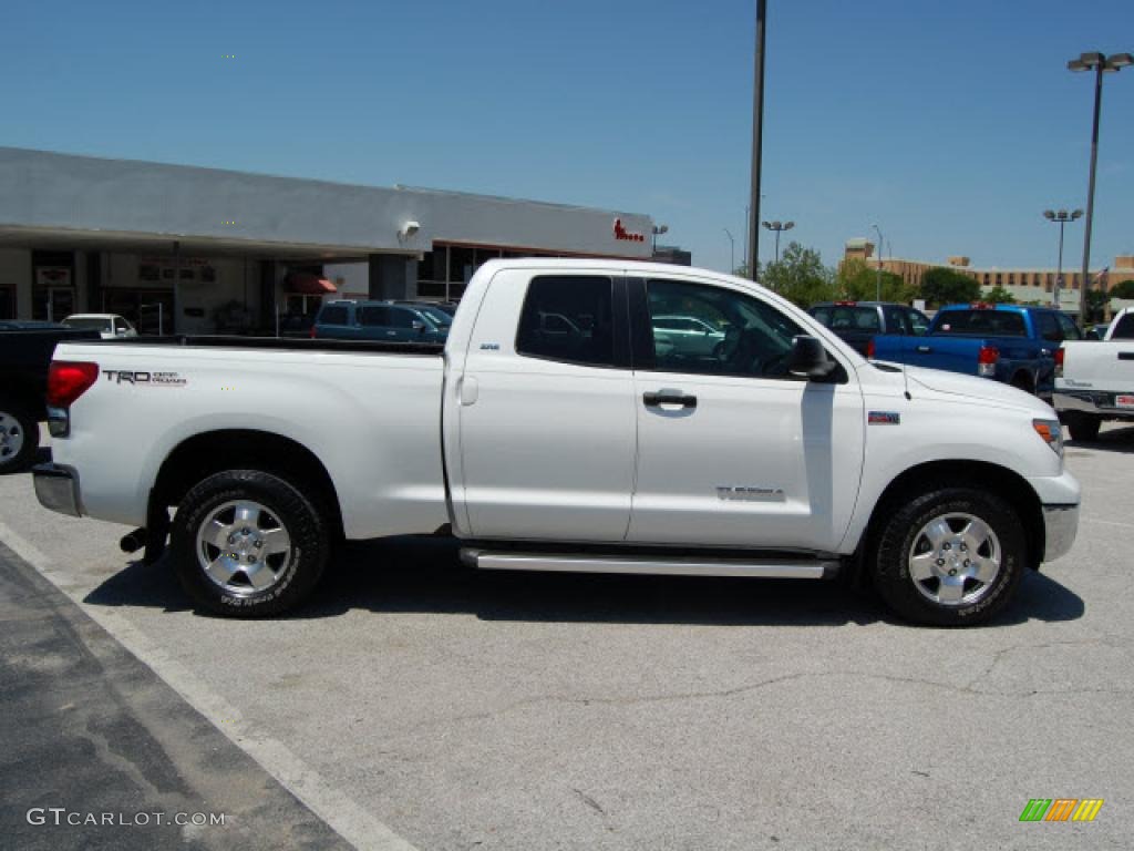 2007 Tundra SR5 TRD Double Cab - Super White / Black photo #4