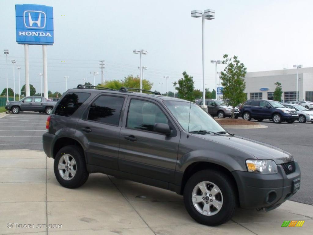 2006 Escape XLT V6 - Dark Shadow Grey Metallic / Medium/Dark Flint photo #3