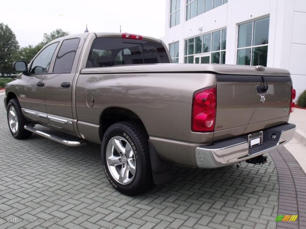 2008 Ram 1500 Laramie Quad Cab - Light Khaki Metallic / Medium Slate Gray photo #3