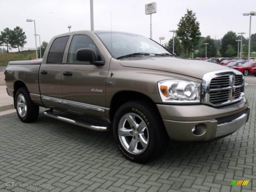 2008 Ram 1500 Laramie Quad Cab - Light Khaki Metallic / Medium Slate Gray photo #7