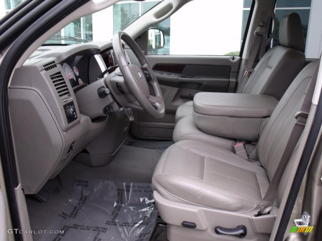 2008 Ram 1500 Laramie Quad Cab - Light Khaki Metallic / Medium Slate Gray photo #11