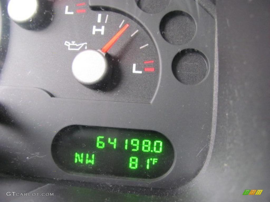 2004 Explorer XLT 4x4 - Black / Midnight Grey photo #9