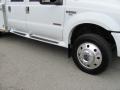 2007 Oxford White Ford F550 Super Duty Lariat Crew Cab 4x4 Chassis Fifth Wheel  photo #13