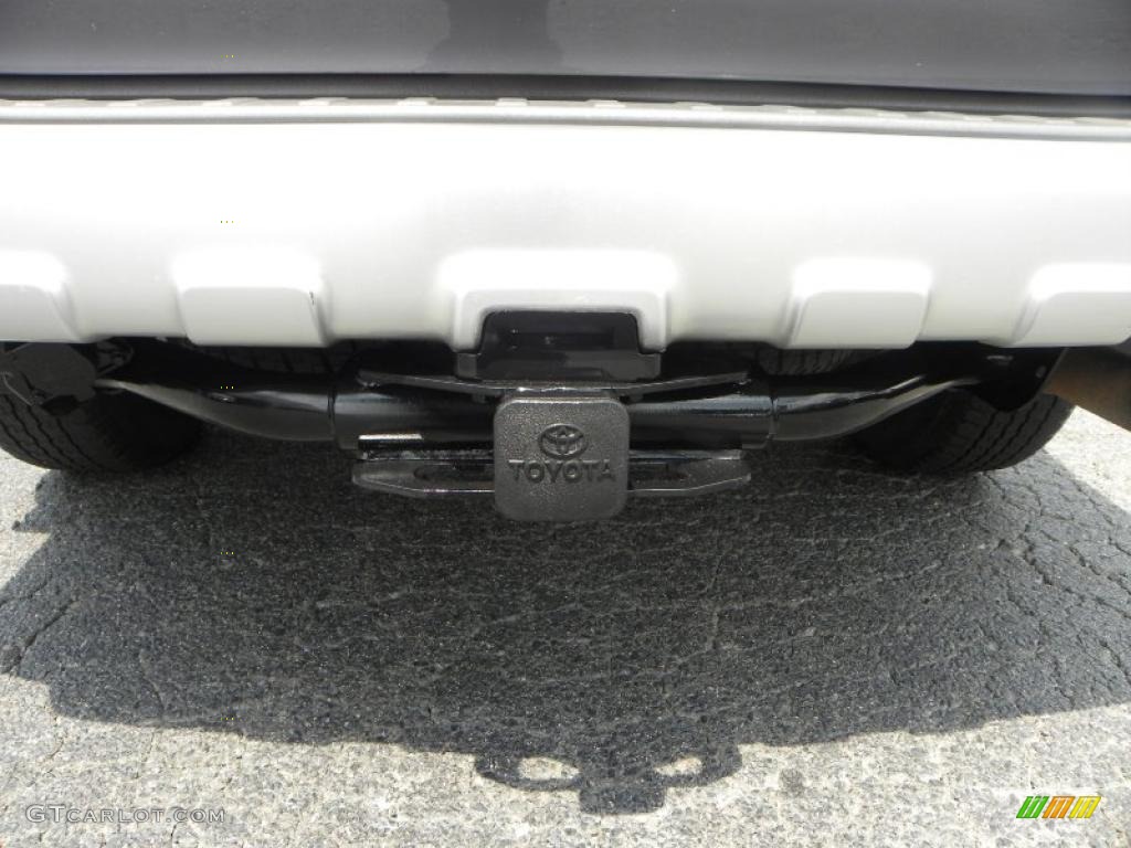 2004 4Runner Limited - Galactic Gray Mica / Stone photo #16