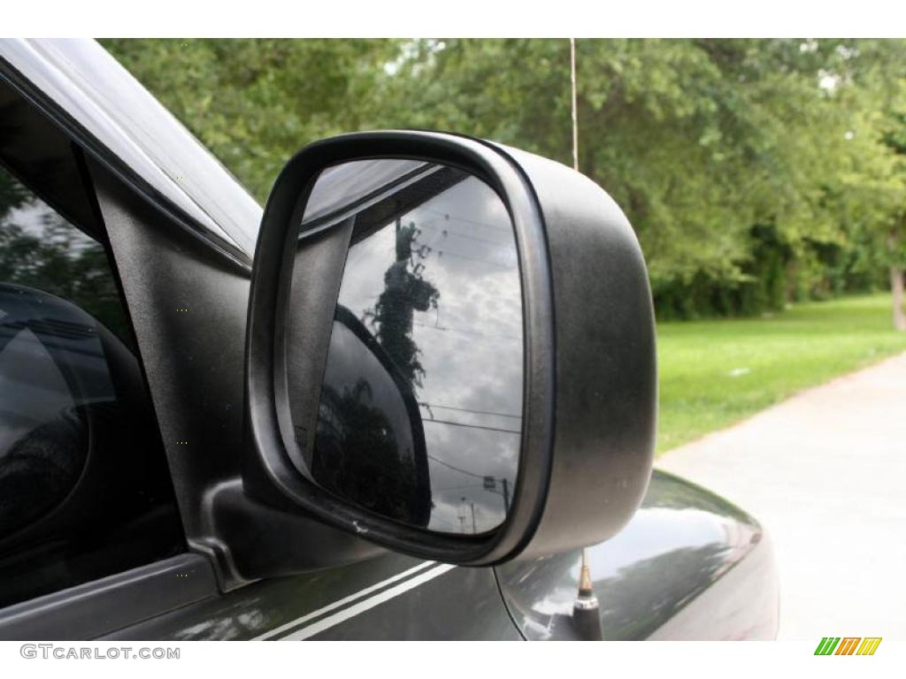 2003 Ram 1500 Laramie Quad Cab 4x4 - Graphite Metallic / Dark Slate Gray photo #24