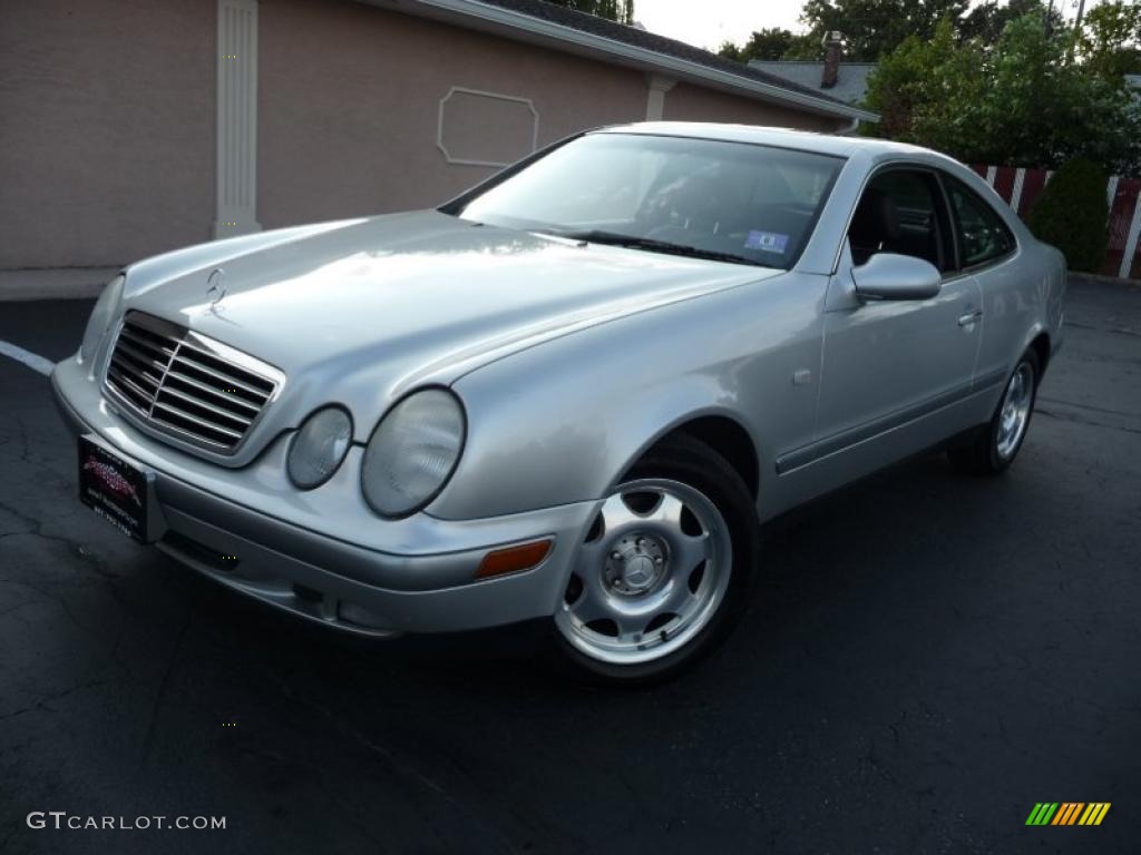 1999 CLK 320 Coupe - Brilliant Silver Metallic / Charcoal photo #1