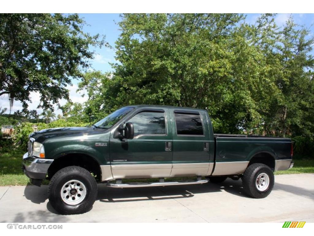 2002 F250 Super Duty Lariat Crew Cab 4x4 - Dark Highland Green Metallic / Medium Parchment photo #2