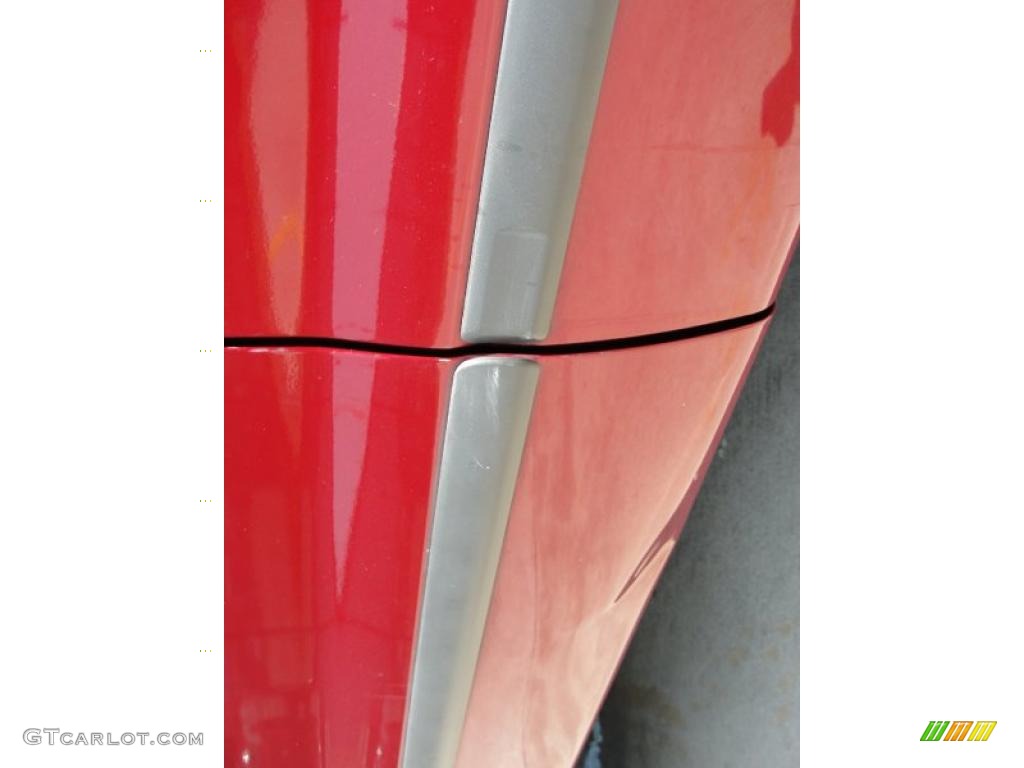 2004 Explorer XLS - Redfire Metallic / Medium Parchment photo #23