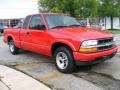2002 Victory Red Chevrolet S10 LS Extended Cab  photo #7
