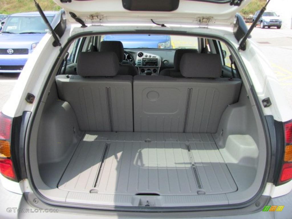 2003 Vibe AWD - Frost White / Graphite photo #17
