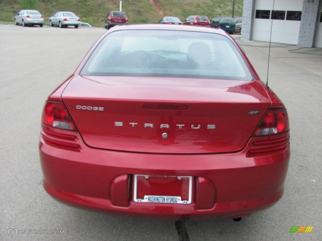 2006 Stratus SXT Sedan - Inferno Red Crystal Pearl / Dark Slate Grey photo #6