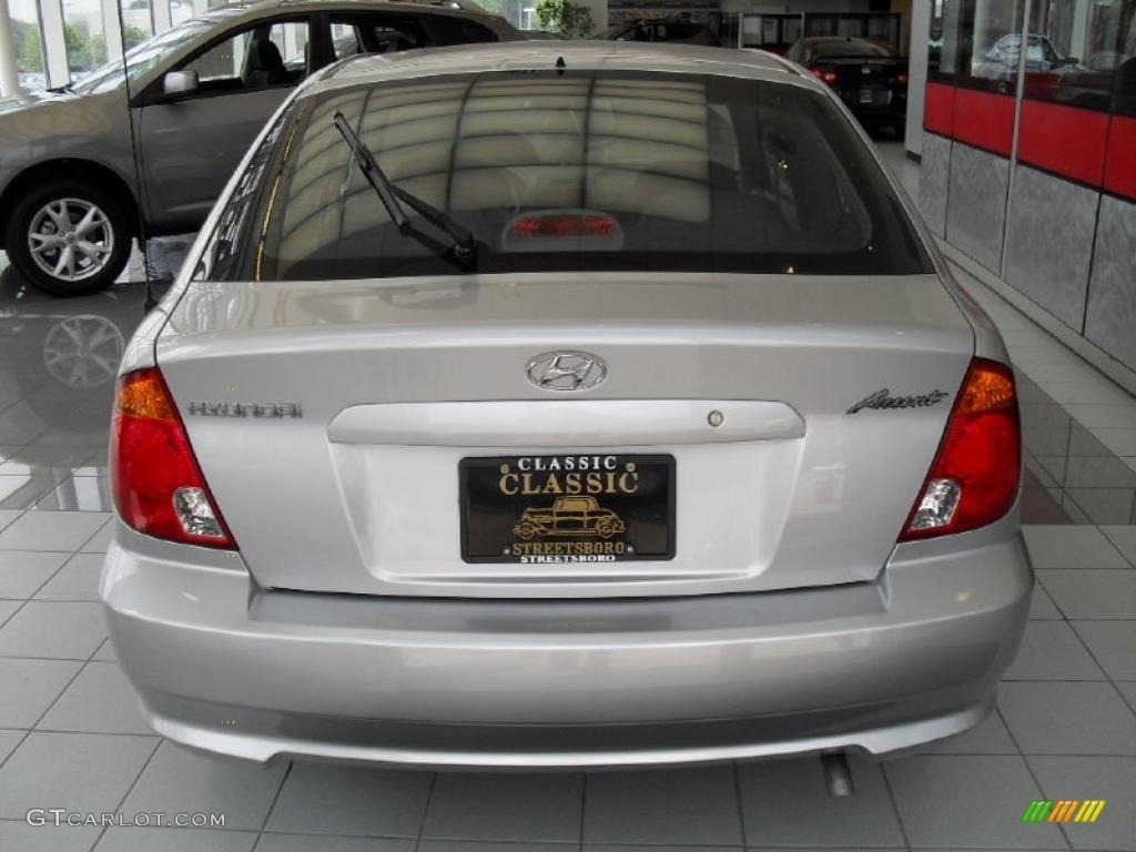2005 Accent GLS Coupe - Silver Mist / Gray photo #6