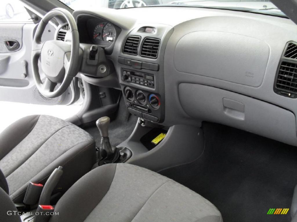 2005 Accent GLS Coupe - Silver Mist / Gray photo #18