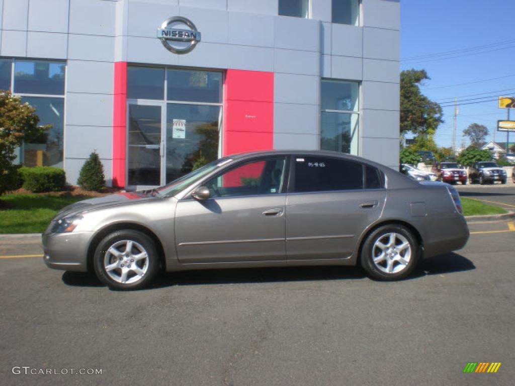 2005 Altima 2.5 S - Polished Pewter Metallic / Frost Gray photo #2