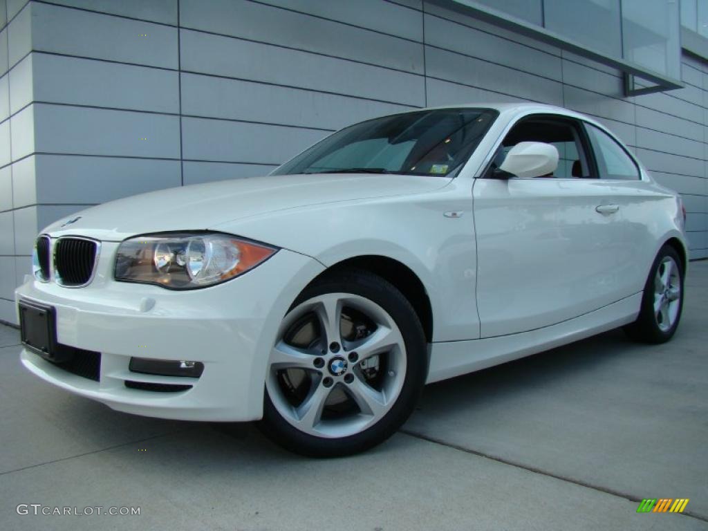 2010 1 Series 128i Coupe - Alpine White / Coral Red Boston Leather photo #1