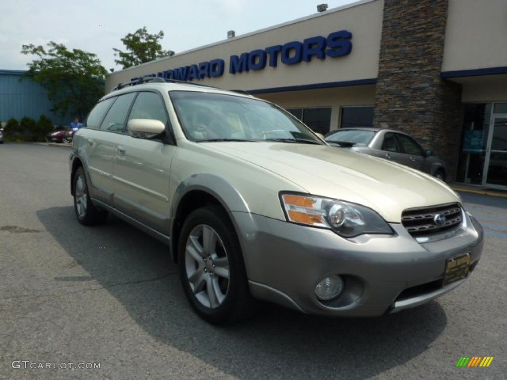 2005 Outback 3.0 R L.L. Bean Edition Wagon - Willow Green Opal / Taupe photo #1