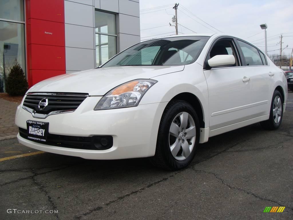 2008 Altima 2.5 S - Winter Frost Pearl / Charcoal photo #1