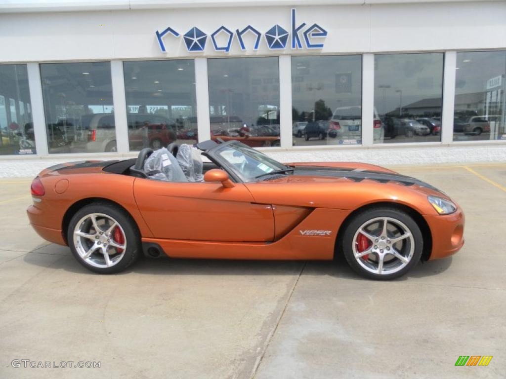 2010 Viper SRT10 - Toxic Orange Pearl / Black/Med Slate Gray photo #1