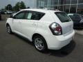 2009 Ultra White Pontiac Vibe 2.4 AWD  photo #3