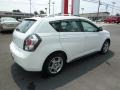 2009 Ultra White Pontiac Vibe 2.4 AWD  photo #5