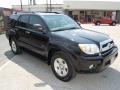Black - 4Runner SR5 Photo No. 3