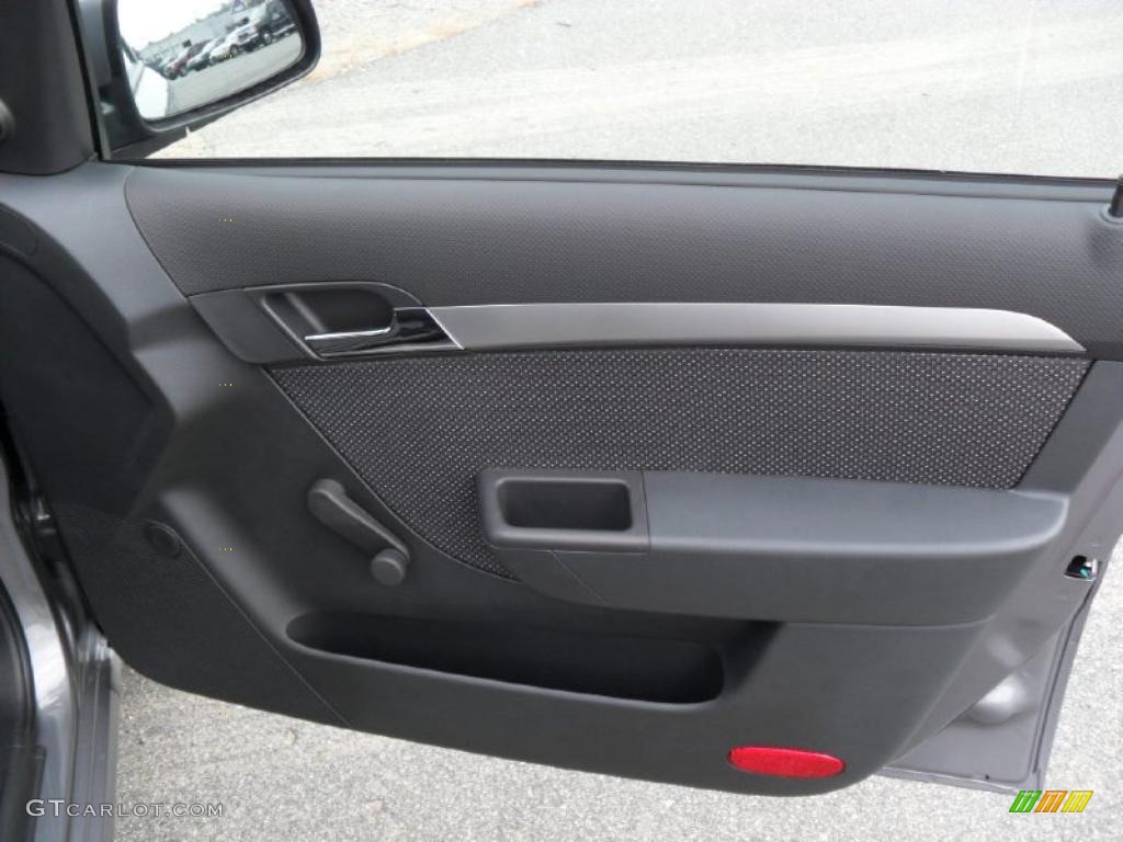 2010 Aveo LS Sedan - Medium Gray / Charcoal photo #21
