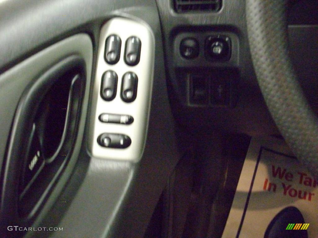 2005 Escape XLT V6 4WD - Titanium Green Metallic / Medium/Dark Flint Grey photo #7