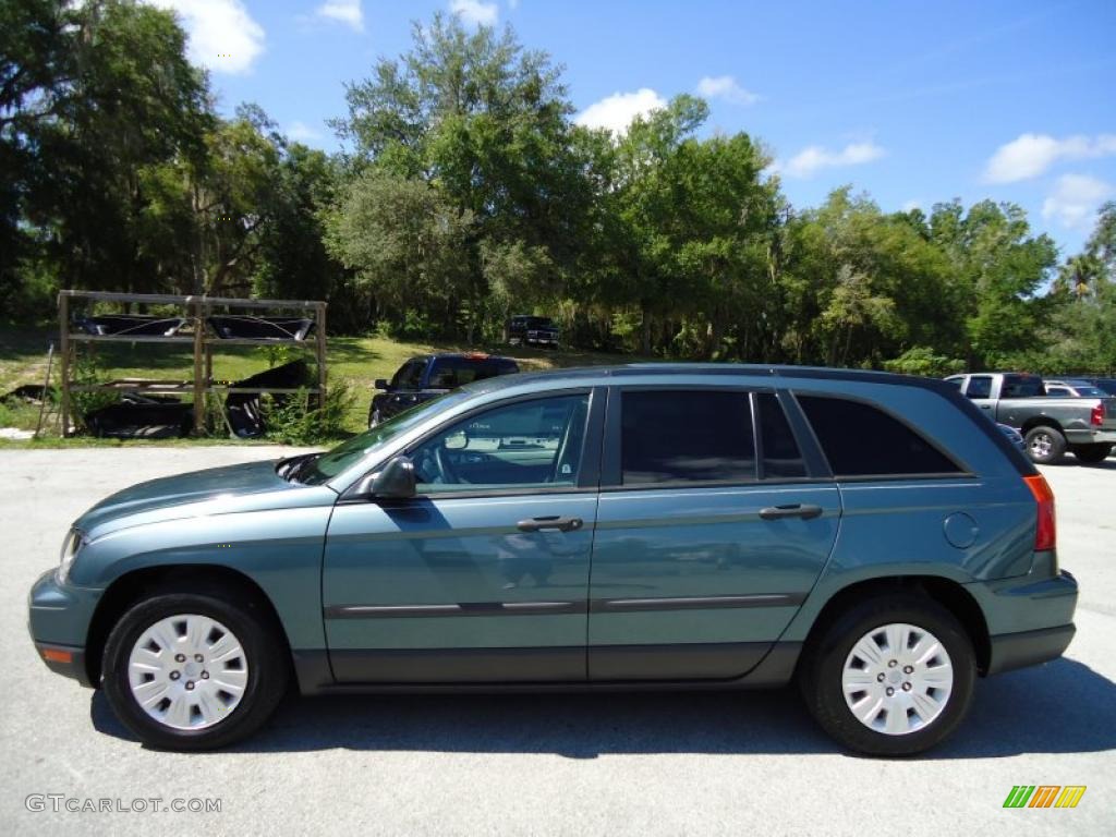 2006 Pacifica  - Magnesium Green Pearl / Light Taupe photo #2