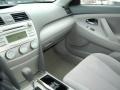 Super White - Camry LE Photo No. 20
