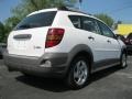 2007 Frosty White Pontiac Vibe   photo #2