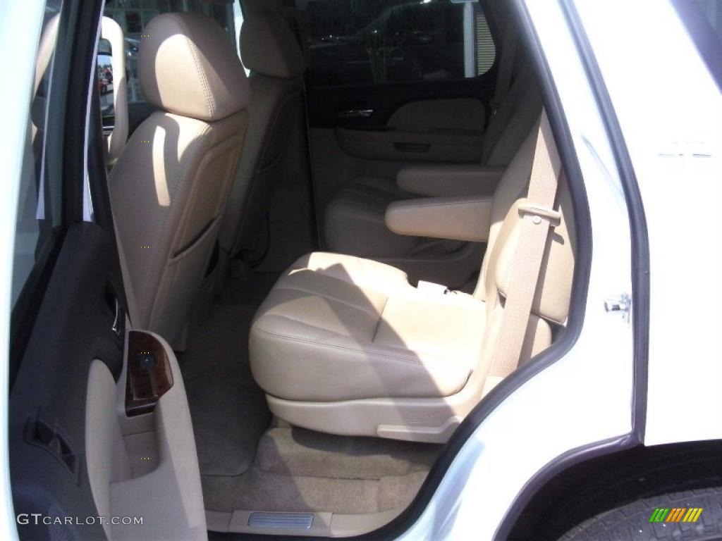 2007 Tahoe LTZ - Summit White / Light Cashmere/Ebony photo #5