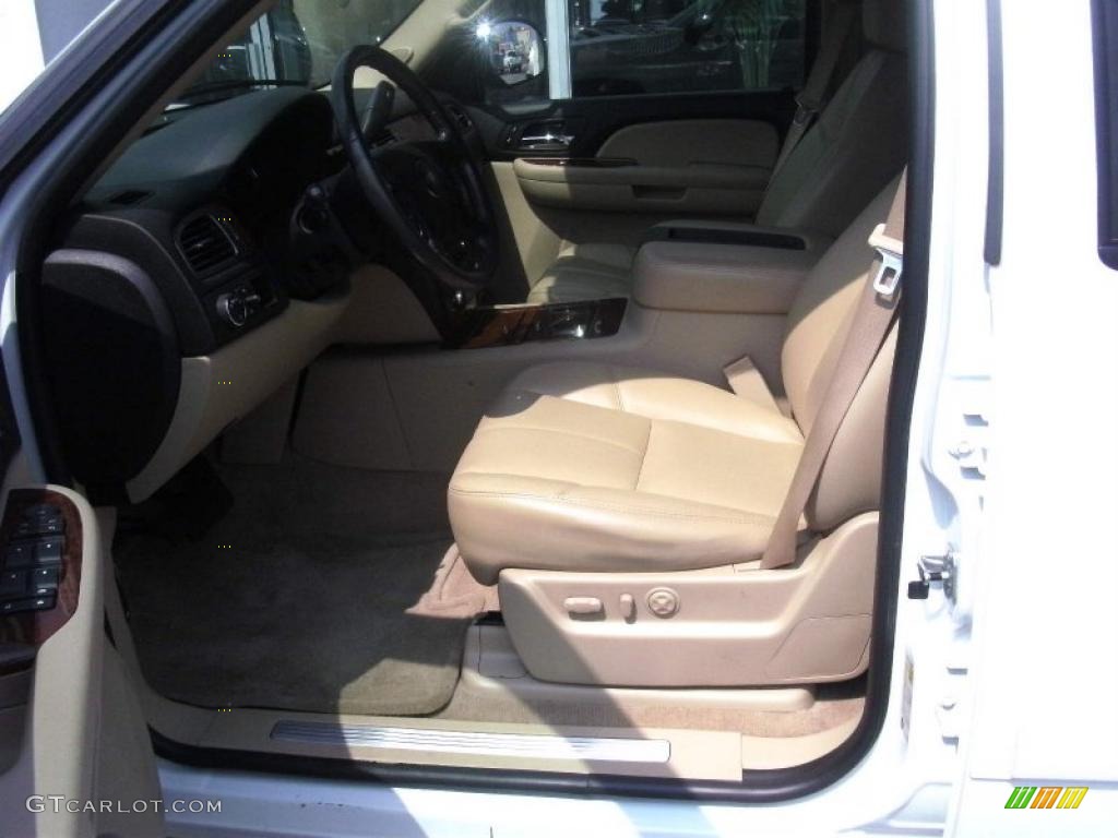 2007 Tahoe LTZ - Summit White / Light Cashmere/Ebony photo #9