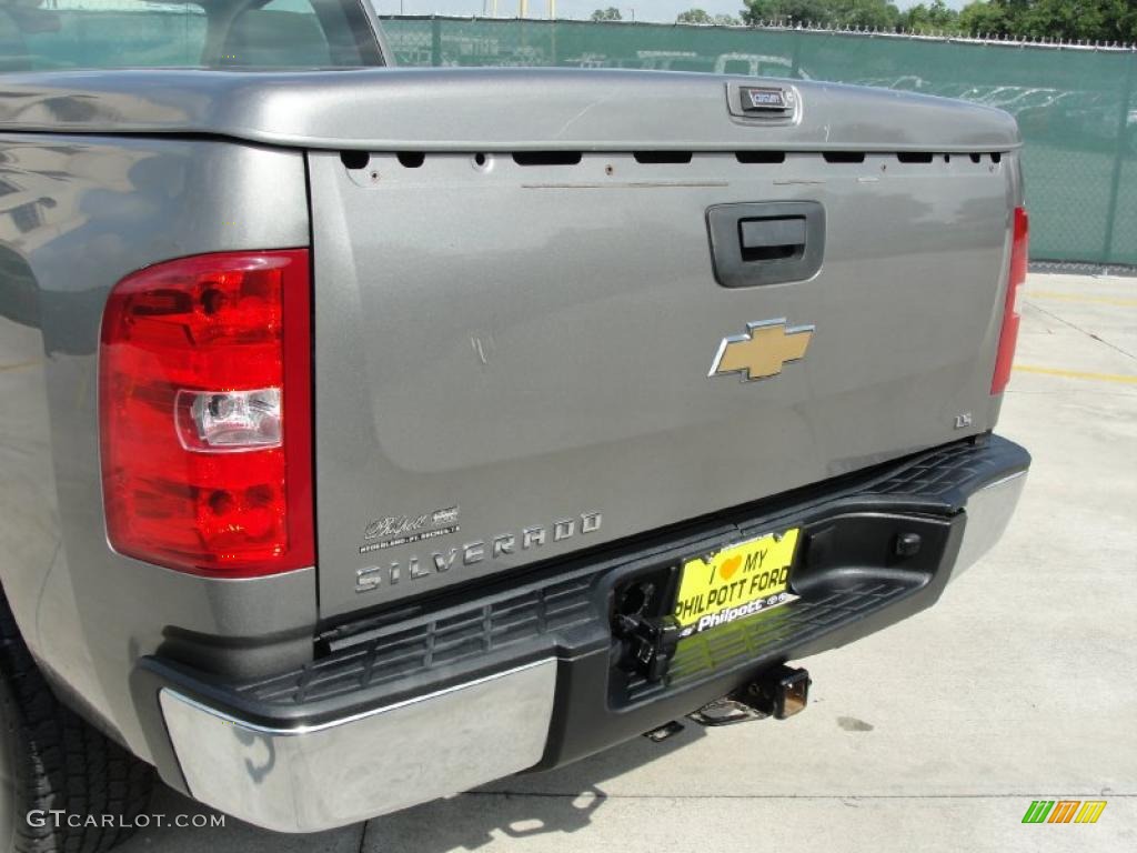 2007 Silverado 1500 LS Regular Cab - Graystone Metallic / Dark Charcoal photo #23