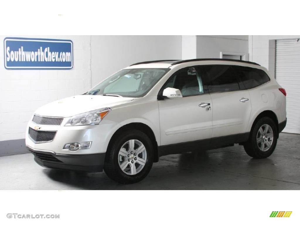 2011 Traverse LT AWD - White Diamond Tricoat / Ebony/Ebony photo #1