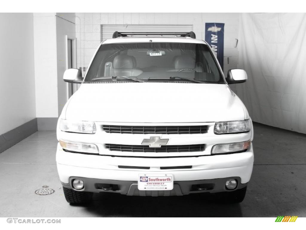2001 Tahoe LT 4x4 - Summit White / Graphite/Medium Gray photo #2