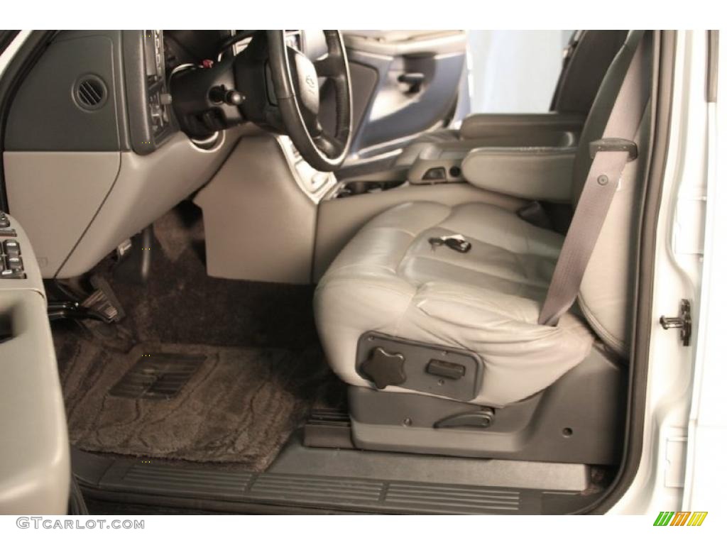 2001 Tahoe LT 4x4 - Summit White / Graphite/Medium Gray photo #6