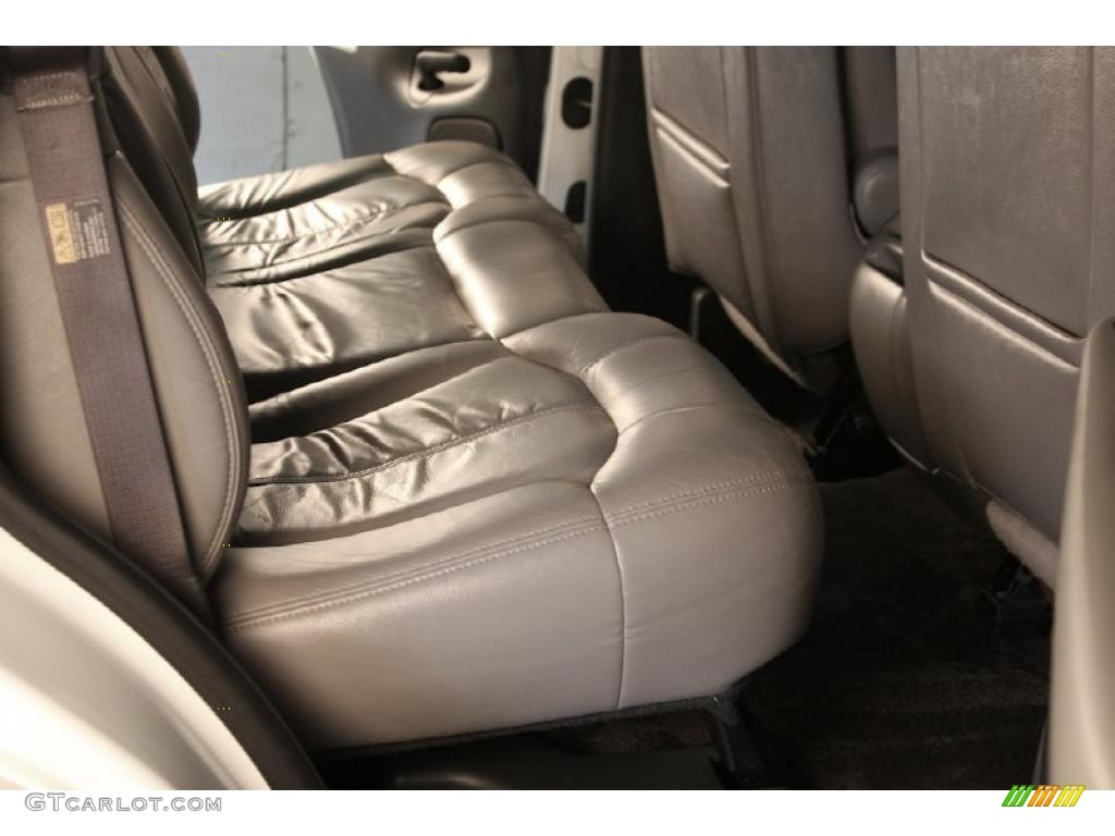 2001 Tahoe LT 4x4 - Summit White / Graphite/Medium Gray photo #7