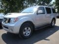 Silver Lightning Metallic - Pathfinder SE 4x4 Photo No. 1