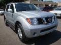 Silver Lightning Metallic - Pathfinder SE 4x4 Photo No. 5