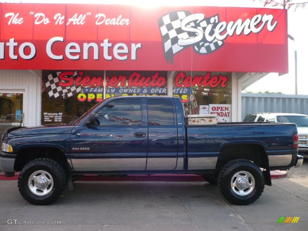 Patriot Blue Pearlcoat Dodge Ram 2500