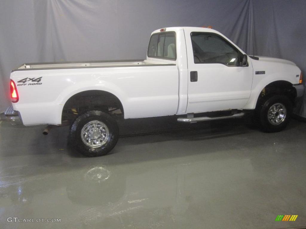 2001 F350 Super Duty XL Regular Cab 4x4 - Oxford White / Medium Graphite photo #4