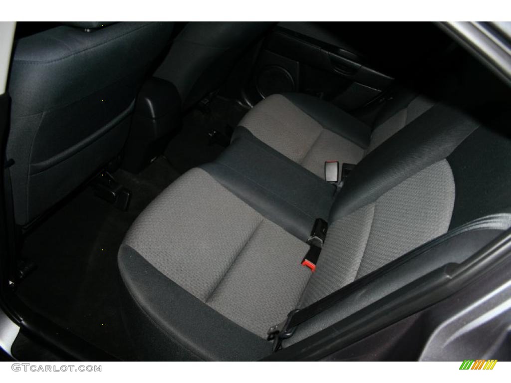2005 MAZDA3 i Sedan - Titanium Gray Metallic / Black photo #11