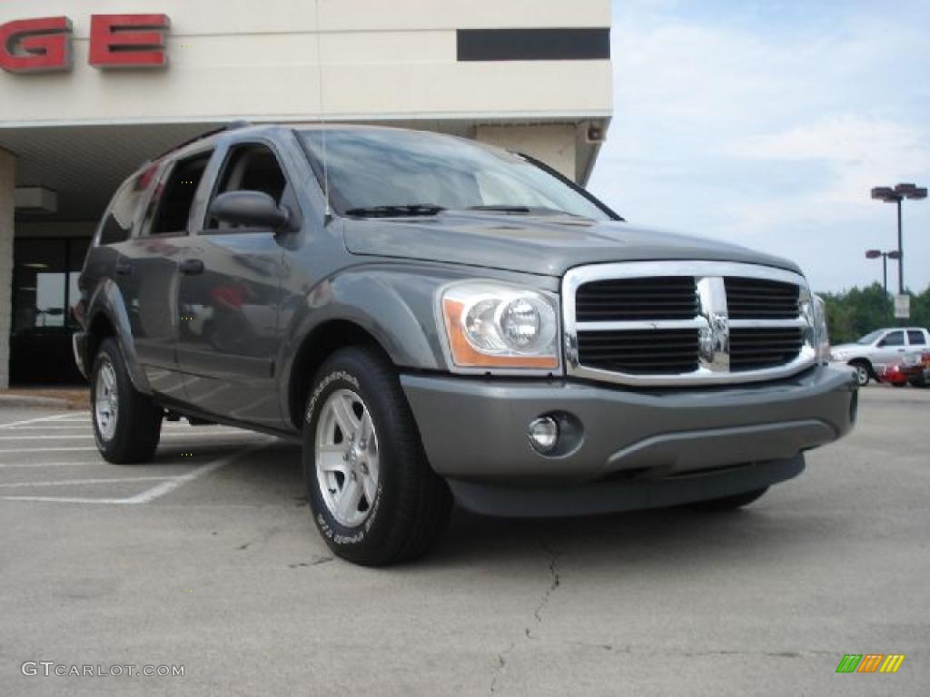 2006 Durango SLT 4x4 - Mineral Gray Metallic / Light Graystone photo #1