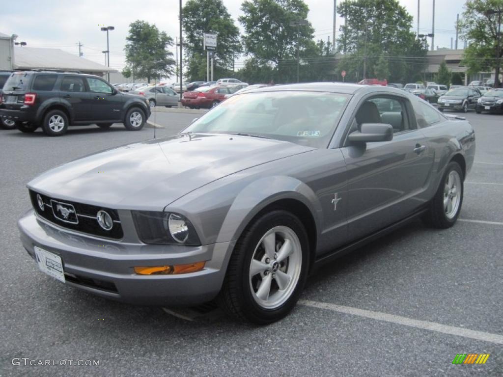 2007 Mustang V6 Premium Coupe - Tungsten Grey Metallic / Light Graphite photo #3