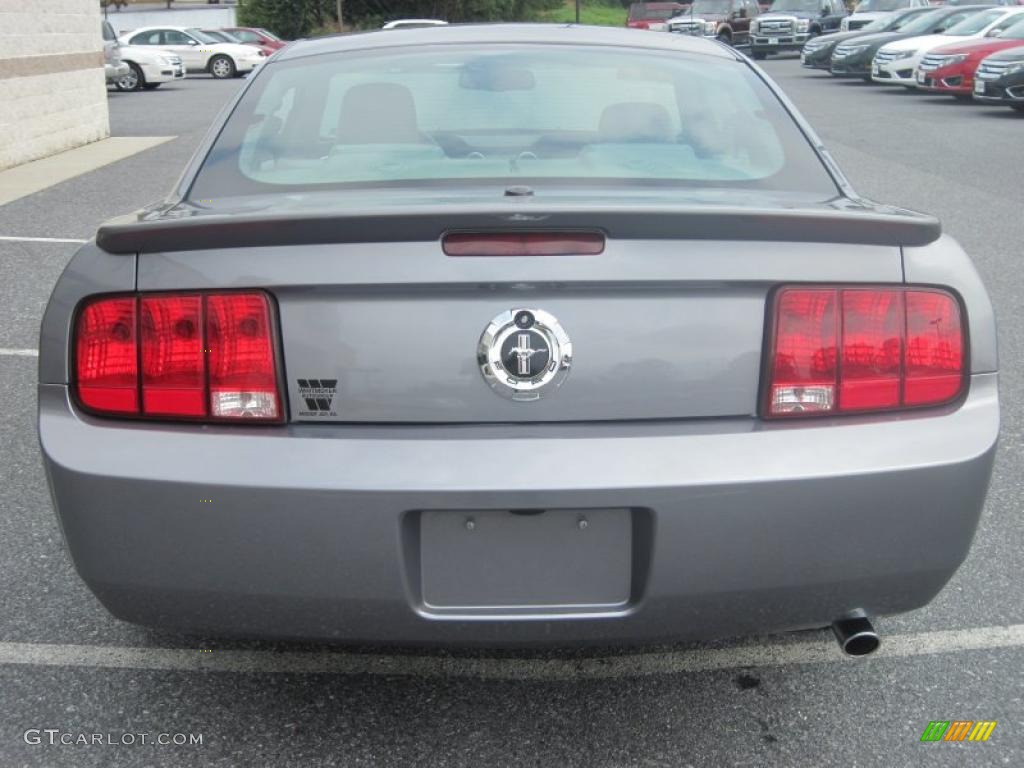 2007 Mustang V6 Premium Coupe - Tungsten Grey Metallic / Light Graphite photo #8