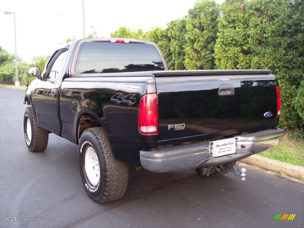 2004 F150 XL Heritage Regular Cab 4x4 - Black / Tan photo #8