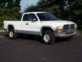 1999 Bright White Dodge Dakota SLT Extended Cab 4x4  photo #1