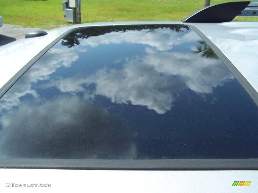 2010 Explorer Limited - Brilliant Silver Metallic / Black photo #12