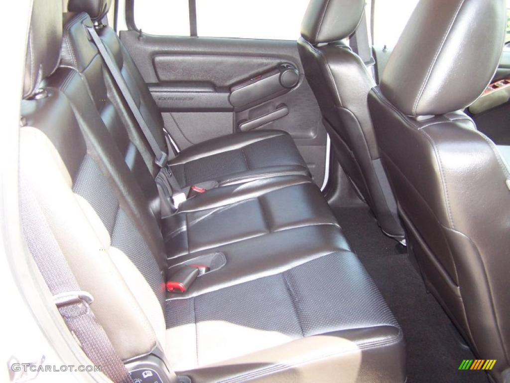 2010 Explorer Limited - Brilliant Silver Metallic / Black photo #18